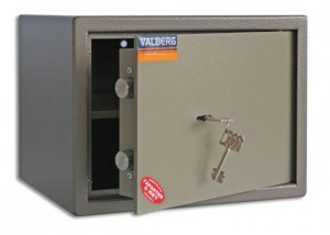 Сейф VALBERG ASM-30 мебельный 440х300х350 21кг ключ, полка 32360